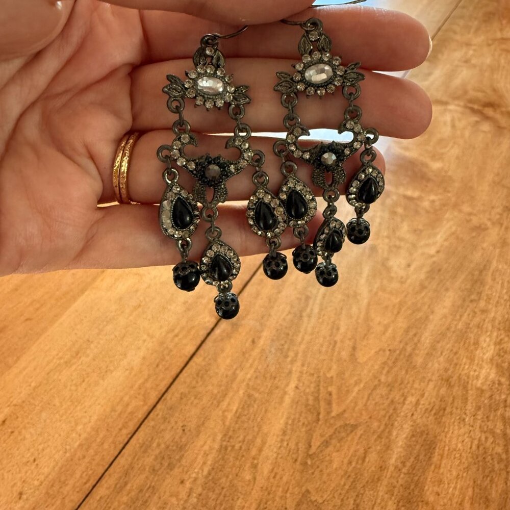 Fun Faux Rhinestone & Black Silver-Tone Dangly Floral Teardrop Earrings - Picture 2 of 8